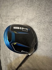 TaylorMade SIM2 MAX  Driver. Male, Right Hand Fuji Ventus Blue Stiff 10.5°.