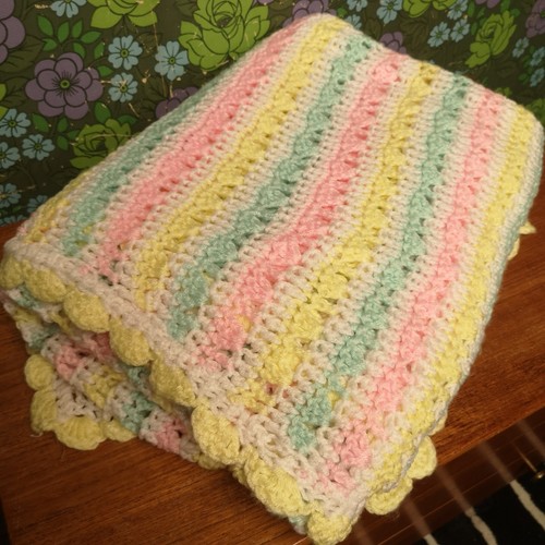 Pretty pastel stripes knitted - pretty,