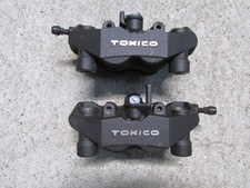 Suzuki GSXR 1000 K7 K8 2007 2008 Pair Tokico front brake calipers 108mm