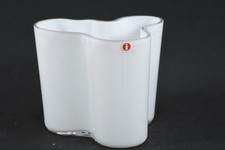 Q13Y75- 1970s Iittala Glass Vase Alvar Aalto 