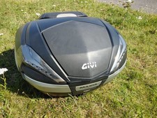 Black and Silver Givi Maxia 4