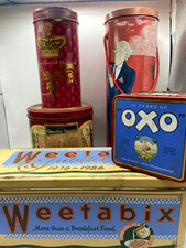 Mixed selection of kitchenalia