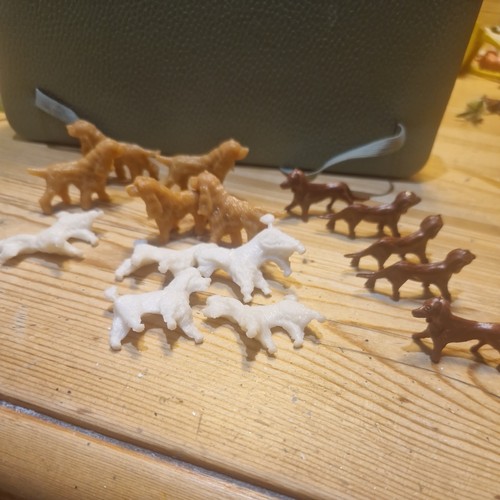 Jbz toys plastic champion dogs - jbz,