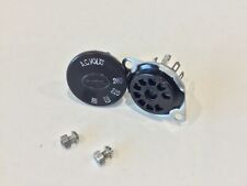 QUAD 303 Front Panel Voltage