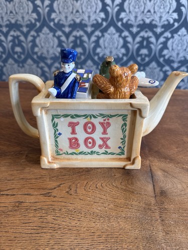 Paul cardew toy - box, teapot