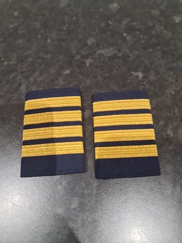 Four bar blue - bar, airline