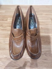 1970's Vintage Brown Ladies Shoes Size 5 Leather Slip On