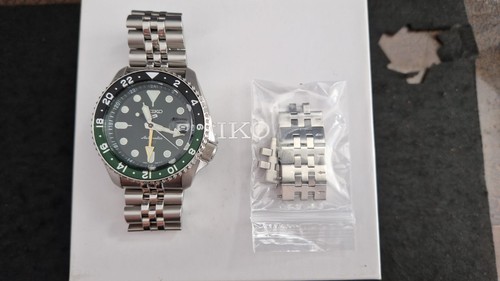 Seiko skx gmt green wristwatch - green,
