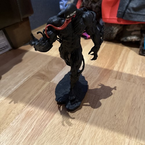 Venom marvel statue action - venom,