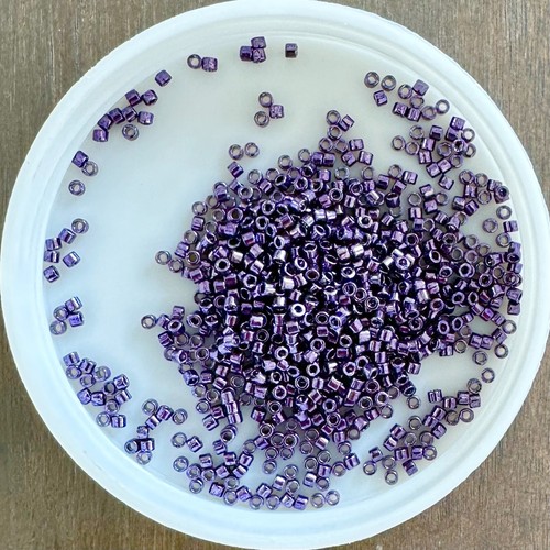Miyuki seed beads - 11/0,