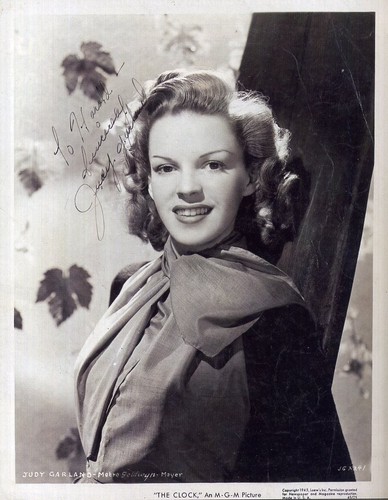 Judy garland signed the - judy,