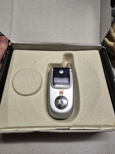 Boxed motorola v220 - boxed,