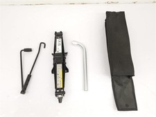 2017 ON MK1 VOLKSWAGEN T-ROC VEHICLE JACK SET 5Q0011031G