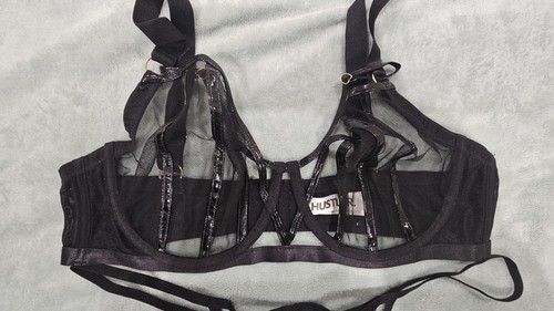 Playful promises bkack kelly - playful,