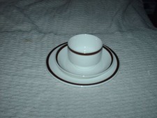 wedgwood metallised bone china coffee cup saucer & side plate 6 cm x 8.5 cm