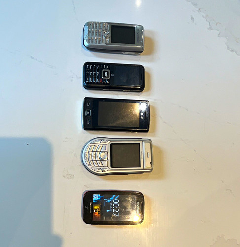 Five retro phones x - x, 2