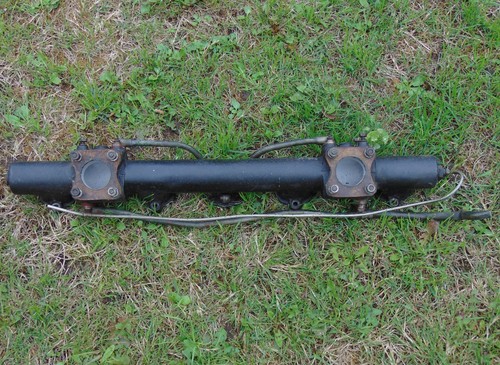 Twin carburettor inlet - carburettor,