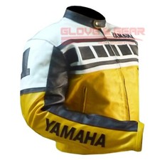 YAMAHA MOTORCYCLE RIDING