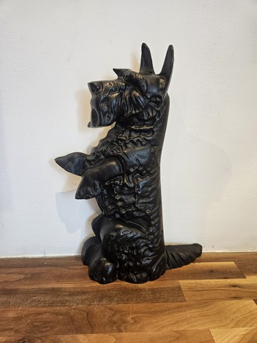 Cast iron large scottie - cast,