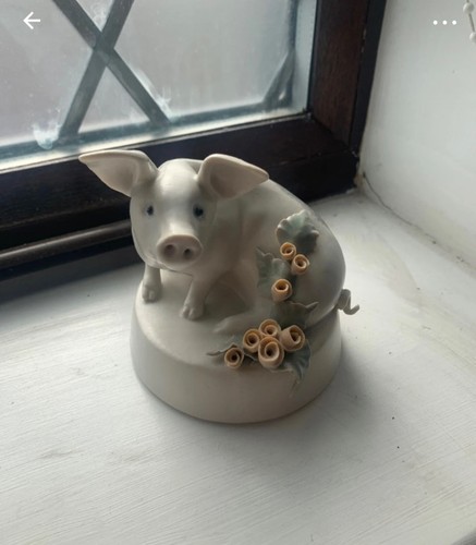 Chessell pottery pig - pottery, excellent