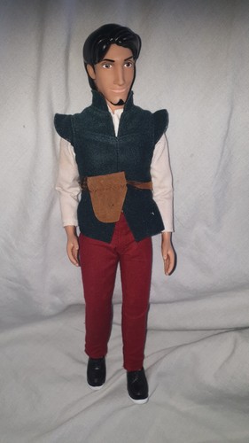 Disney store tangled flynn - store,