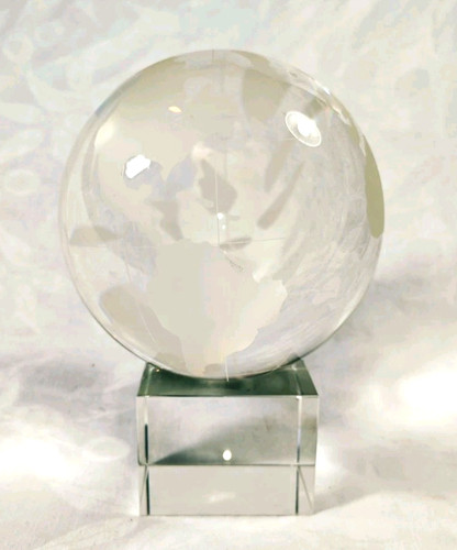 Large frosted crystal globe - large,