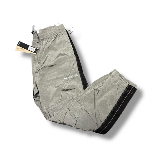 Stone island spell out - island,