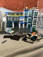 LEGO City Police Station 7498