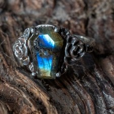 Labradorite Coffin& Rose Ring