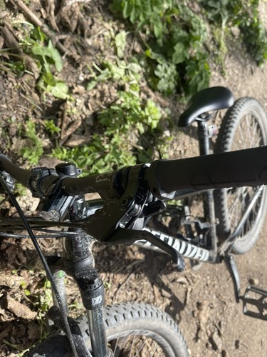 Specialized rock hopper - rock,