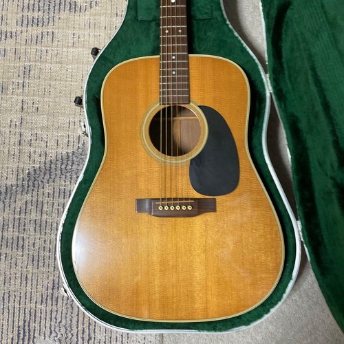 Martin acoustic guitar - d-28,