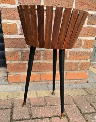 Gladlyn ware round slatted - ware,