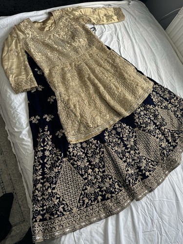 Indian lehenga gold - gold, size