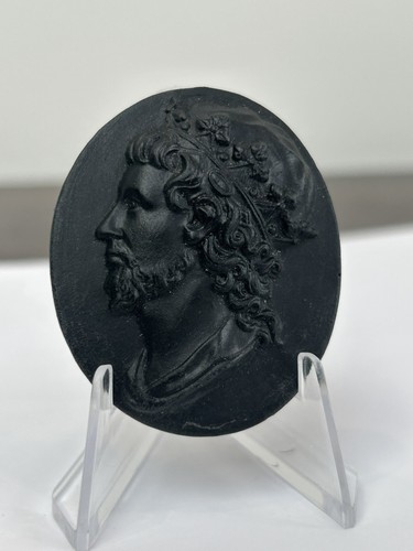 Wedgwood black basalt - black,
