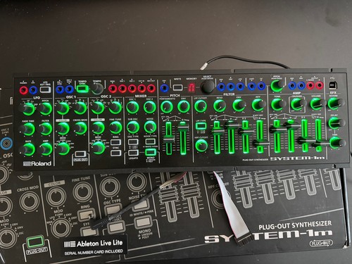 Roland aira system plug - roland, out
