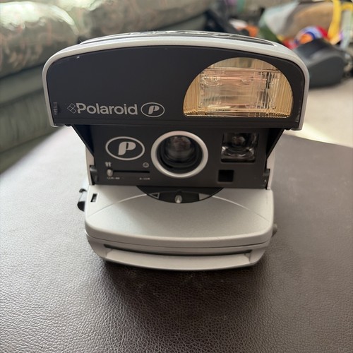 Polaroid 600 film camera - 600,
