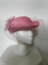 Vintage 1980s pink pillbox riding hat with feather detail and birdcage veil #VA