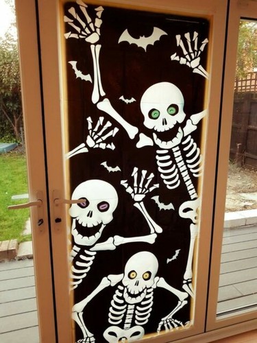 Halloween skeleton creepy door - halloween,