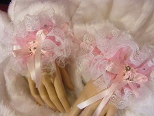 SISSY PINK SEQUIN LACE WRIST