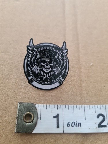 Skull metal pin - skull, badge