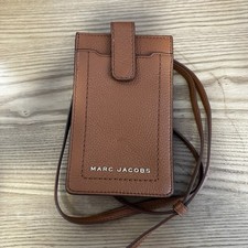 Marc Jacobs The Groove Leather Phone Crossbody Bag