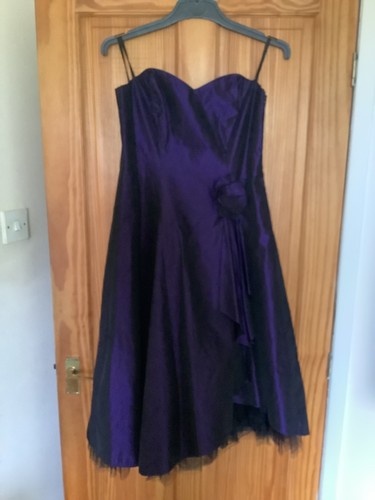 Debut deep purple strapless