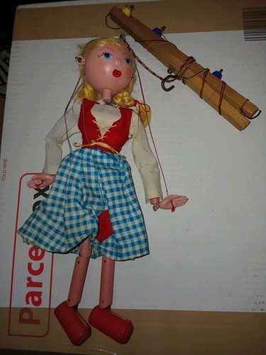 Vintage pelham puppet dutch - pelham,