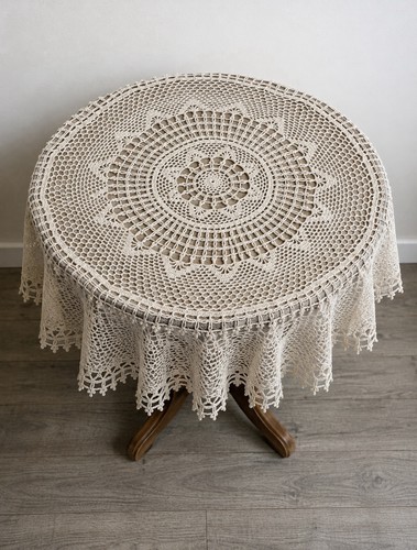 Vintage tablecloth handmade - vintage,