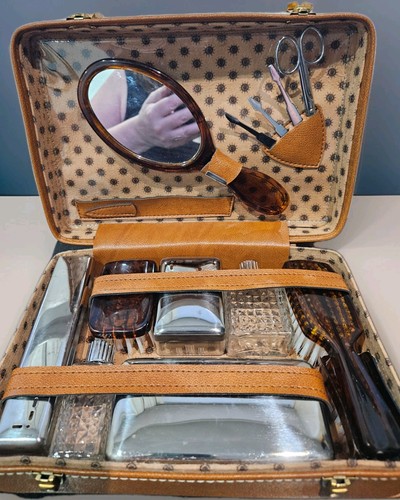 Vintage mens tan leather case - mens,