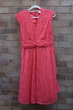 JOANNA HOPE. Coral?? Lace