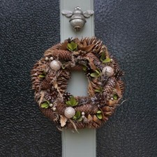 Christmas Wreath Pine Cone Door Decoration Artificial Gold Leaf Outdoor