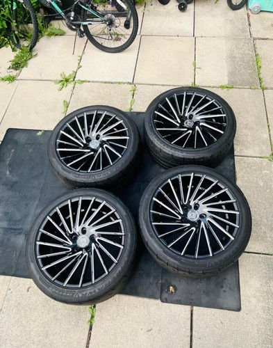 Black multi spoke alloy - spoke,
