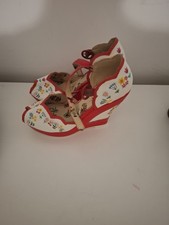 Miss L Fire White Wedges UK