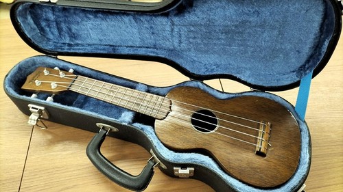 Martin style ukulele - 0,
